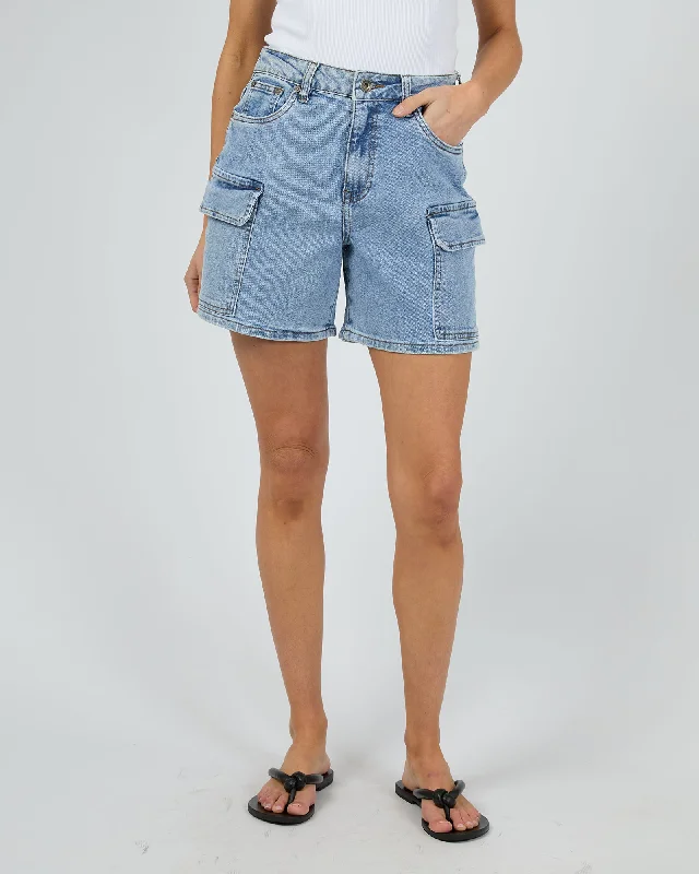 Stylish women’s clothing designed for comfort   Silent Theory Jordan Short Comfort Light Blue