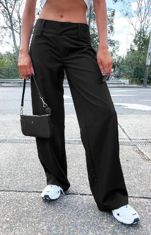 Sporty-chic women’s apparel for active lifestyles   Maeve Black Pants