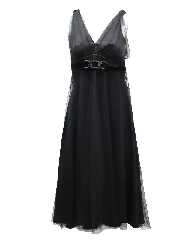 Stylish women’s clothing designed for comfort   Max Mara Tulle Cocktail Dress in Black Polyester