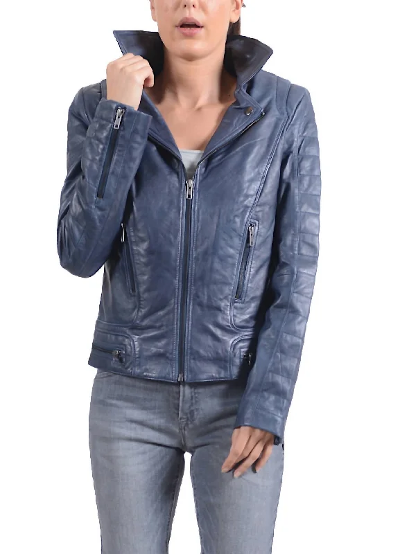 Casual yet chic women’s outfits for work or play   Kalinda Jacket In Denim