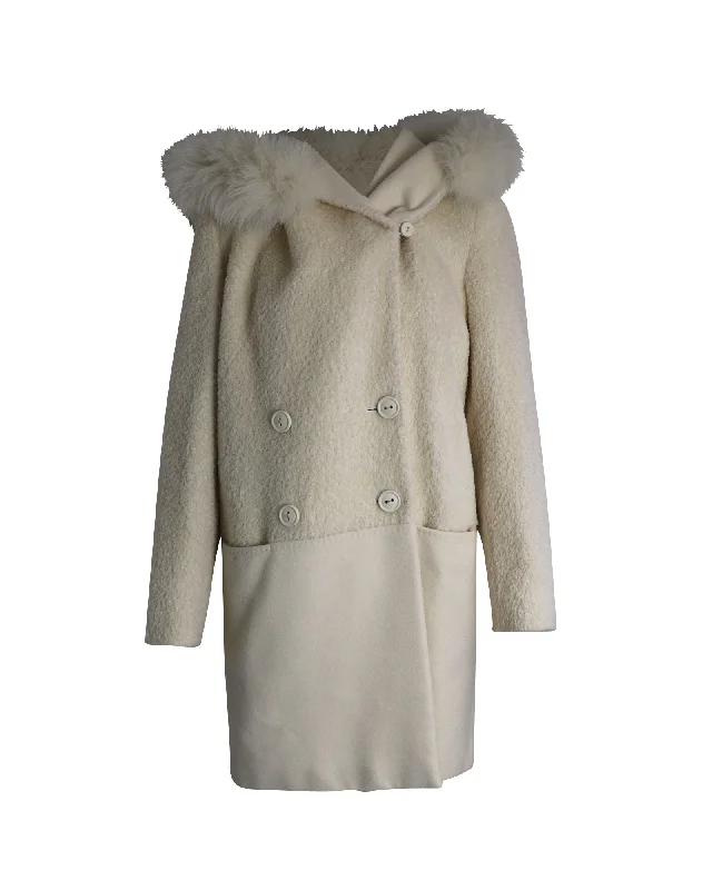 Soft, breathable fabrics for fashionable women   Max Mara Vicky Double-Breasted Coat in White Alpaca Blend