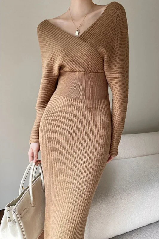 Feminine silhouettes for the modern woman Solid Cross V-neck Long Sleeve Sweater Dress Feminine silhouettes for the modern woman Solid Cross V-neck Long Sleeve Sweater Dress